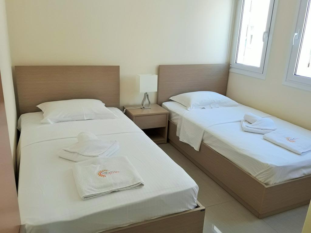 32 Hill Court Apartment Ларнака Екстериор снимка